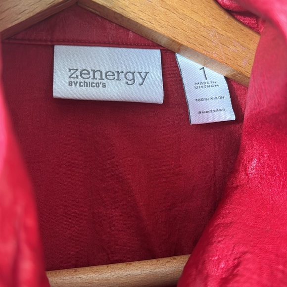 Chico's Zenergy red nylon cinch waist Anorak jacket in EUC size 1. DBL zipper - Picture 3 of 7